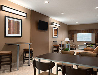Microtel Inn & Suites Fairmont Exterior foto